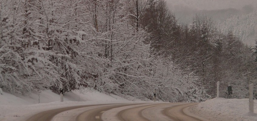 Letošní zima nám nadělila extrémní podmínky na silnicích, havarijní pojištění je nutností