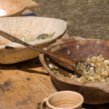 Populární food festivaly s létem nekončí, k ochutnání budou ještě středověké speciality