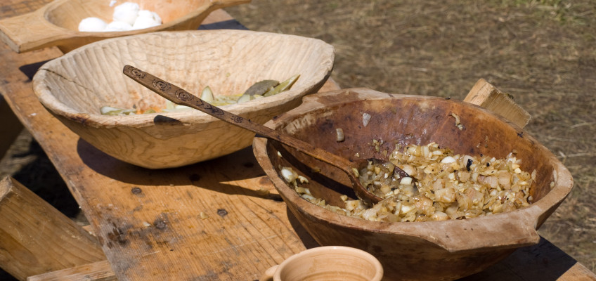 Populární food festivaly s létem nekončí, k ochutnání budou ještě středověké speciality