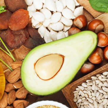 Vitaminem D proti Parkinsonově chorobě, vitamin E pomůže s PMS a vitamin K podpoří správnou srážlivost krve. Jaké jsou jejich další účinky?