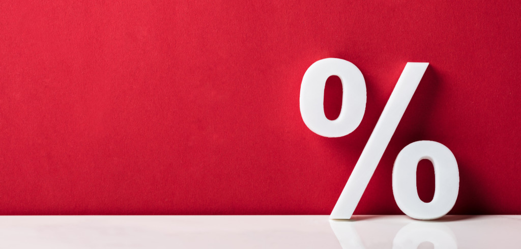 Jsou povánoční slevy automaticky výhodné. Dejte si pozor na nejčastější triky obchodníků Creative Commons (shutterstock.com)