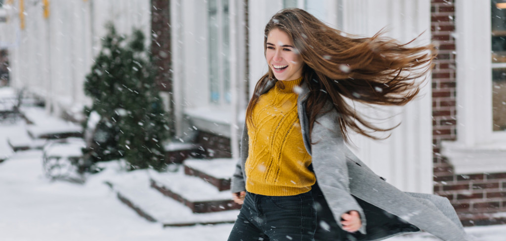 V zimě dopřejte vlasům lehkost a ochrannou hydratační péči Creative Commons (shutterstock.com)