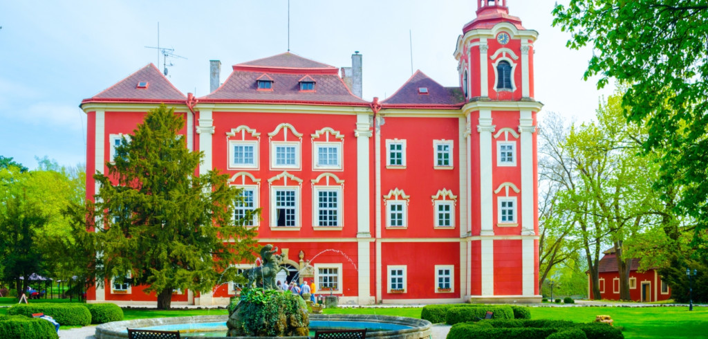 Přijměte pozvání na pohádkový food festival ve středověkých kulisách. Zabaví se nejen děti Creative Commons (shutterstock.com)