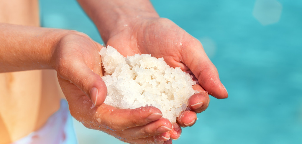 Dopřejte svým rukám tu nejlepší péči, pomůže vám v tom kosmetika s minerály z Mrtvého moře Creative Commons shutterstock.com)