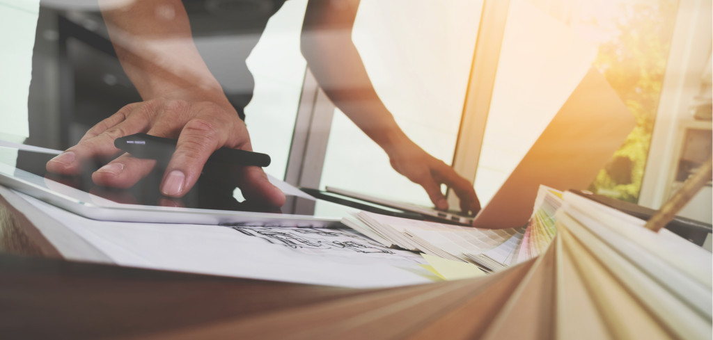 Interiérový designér nejsou vyhozené peníze. Jak pracuje a s čím vám může pomoci Creative Commons (shutterstock.com)