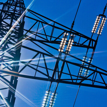 Ceny energií klesají, odběratelé to začínají využívat pro změnu dodavatele