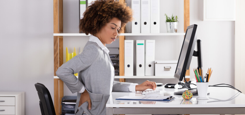 Práce v kanceláři představuje četná zdravotní rizika