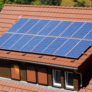 Žádosti o dotace na fotovoltaiku bude možné podat od září. Připravte se už nyní a zvolte férového dodavatele