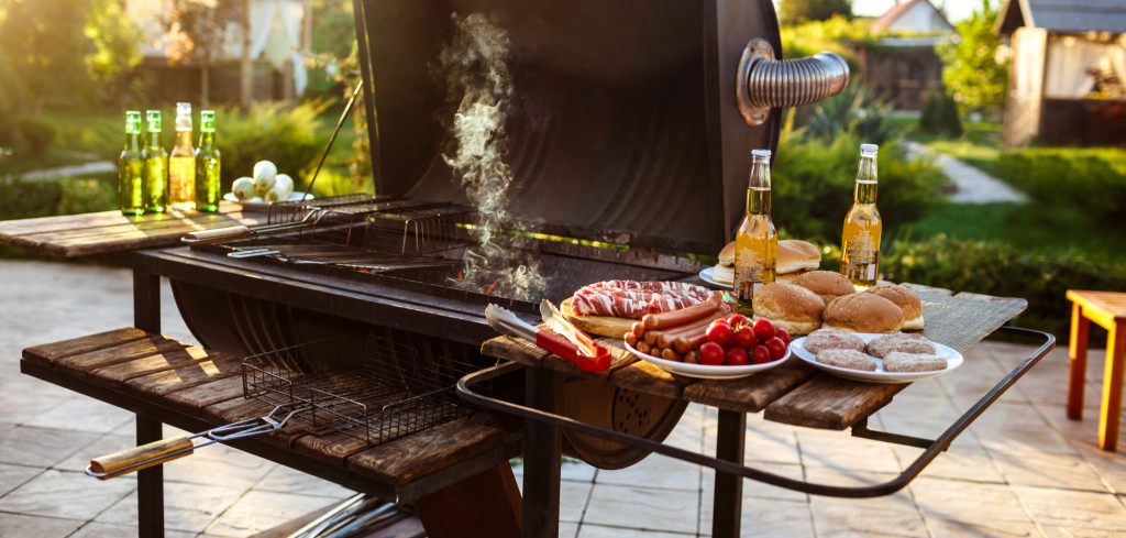 Jak uspořádat grilovací party na kterou vaši přátelé jen tak nezapomenou - Creative Commons (shutterstock.com)