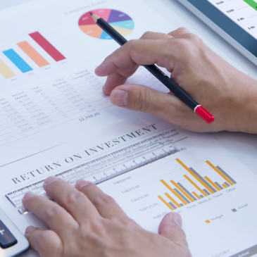 Jaká investiční strategie se vyplácí nejvíce s ohledem na rizika?