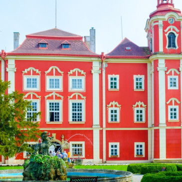 Přijměte pozvání na pohádkový food festival ve středověkých kulisách. Zabaví se nejen děti