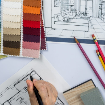 Interiérový designér vám při zařizování nového bydlení může v mnoha ohledech usnadnit život