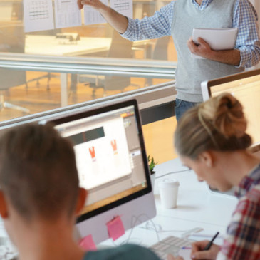 Sníte o vstupu na finanční trhy, ale nic o nich nevíte? Pro začátek vám pomohou výukové lekce