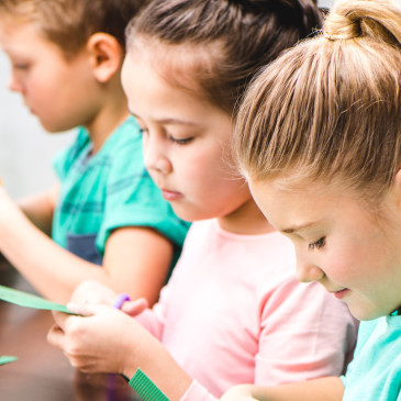 Před cestou na dovolenou si zkontrolujte povinnou výbavu v autě