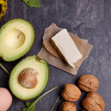 Chybí vám oblíbená jídla v keto dietě? Nahraďte je tak, že vám chybět nebudou