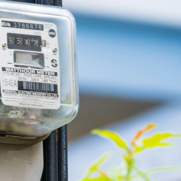 Stabilní ceny, nové tarify: Teď je ideální čas zkontrolovat své účty za energie